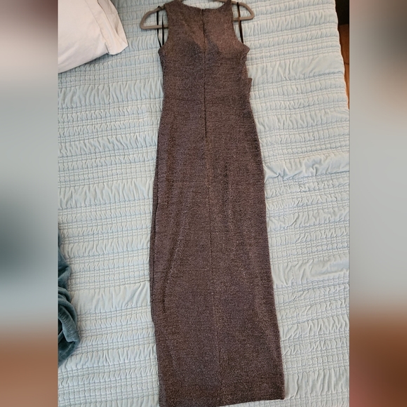 Betsy & Adams Black Metallic Gown Size 8 - Like New! - Picture 4 of 8